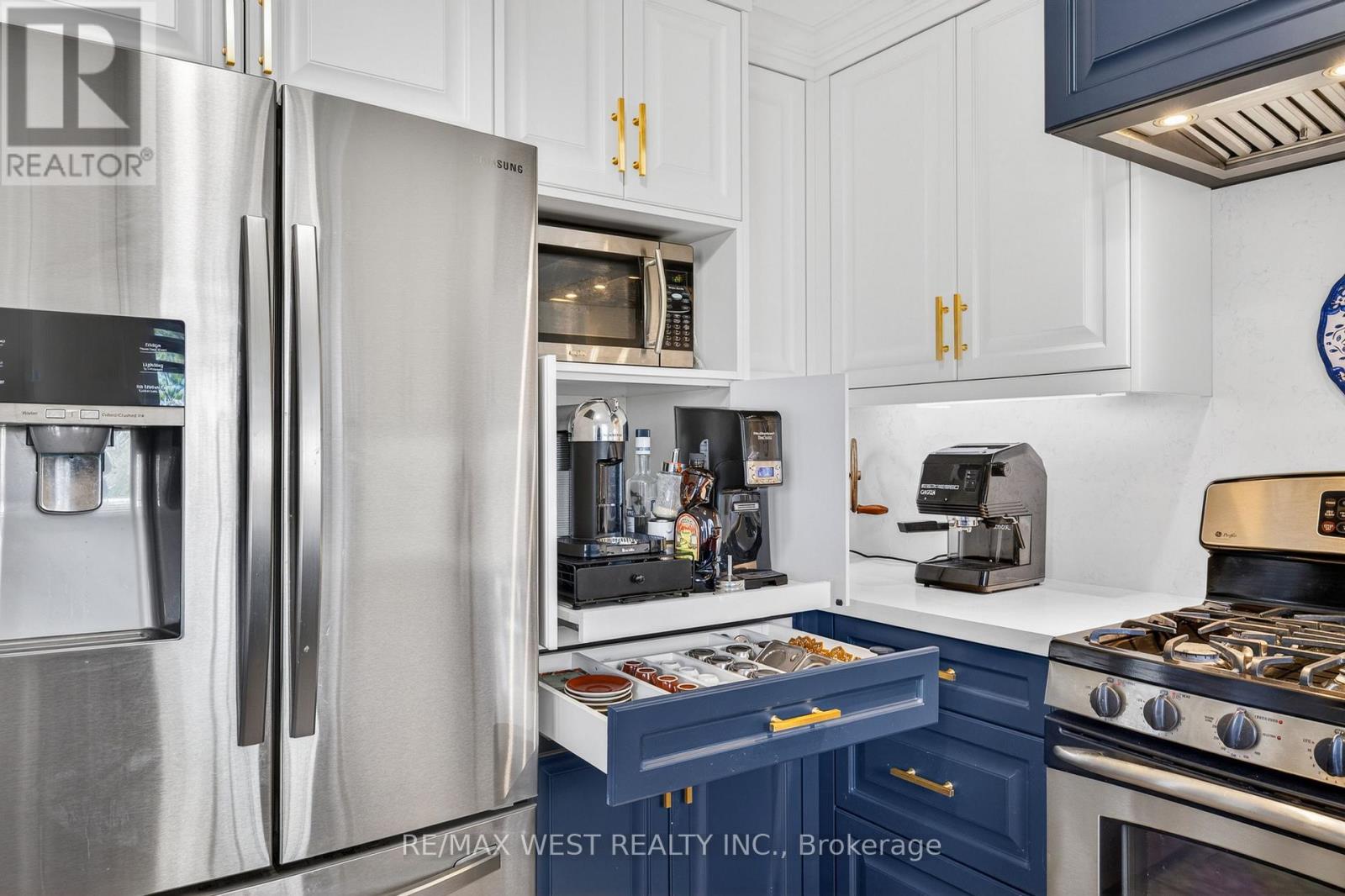 27 GOLDEN MEADOW ROAD - 18