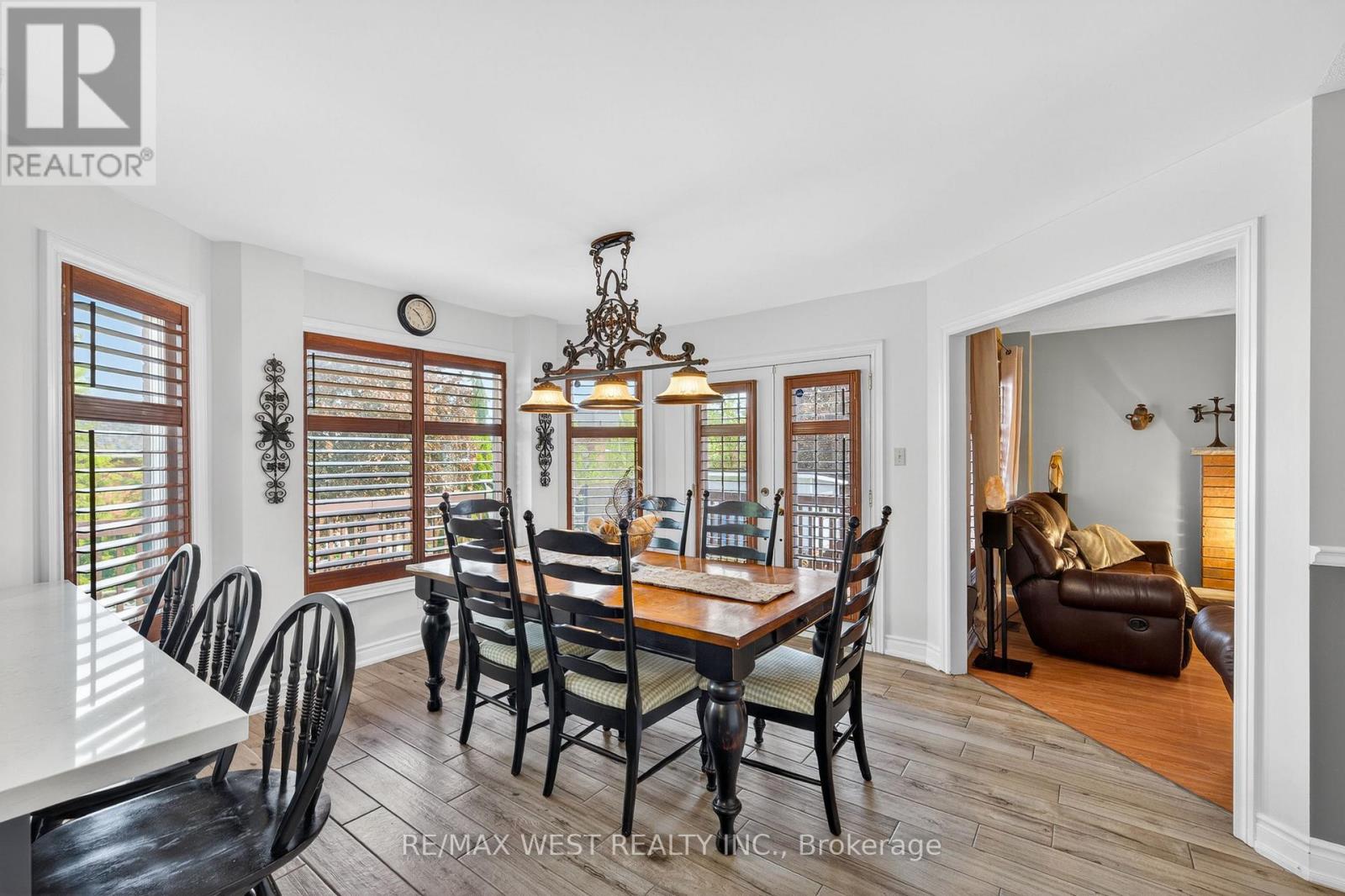27 GOLDEN MEADOW ROAD - 21