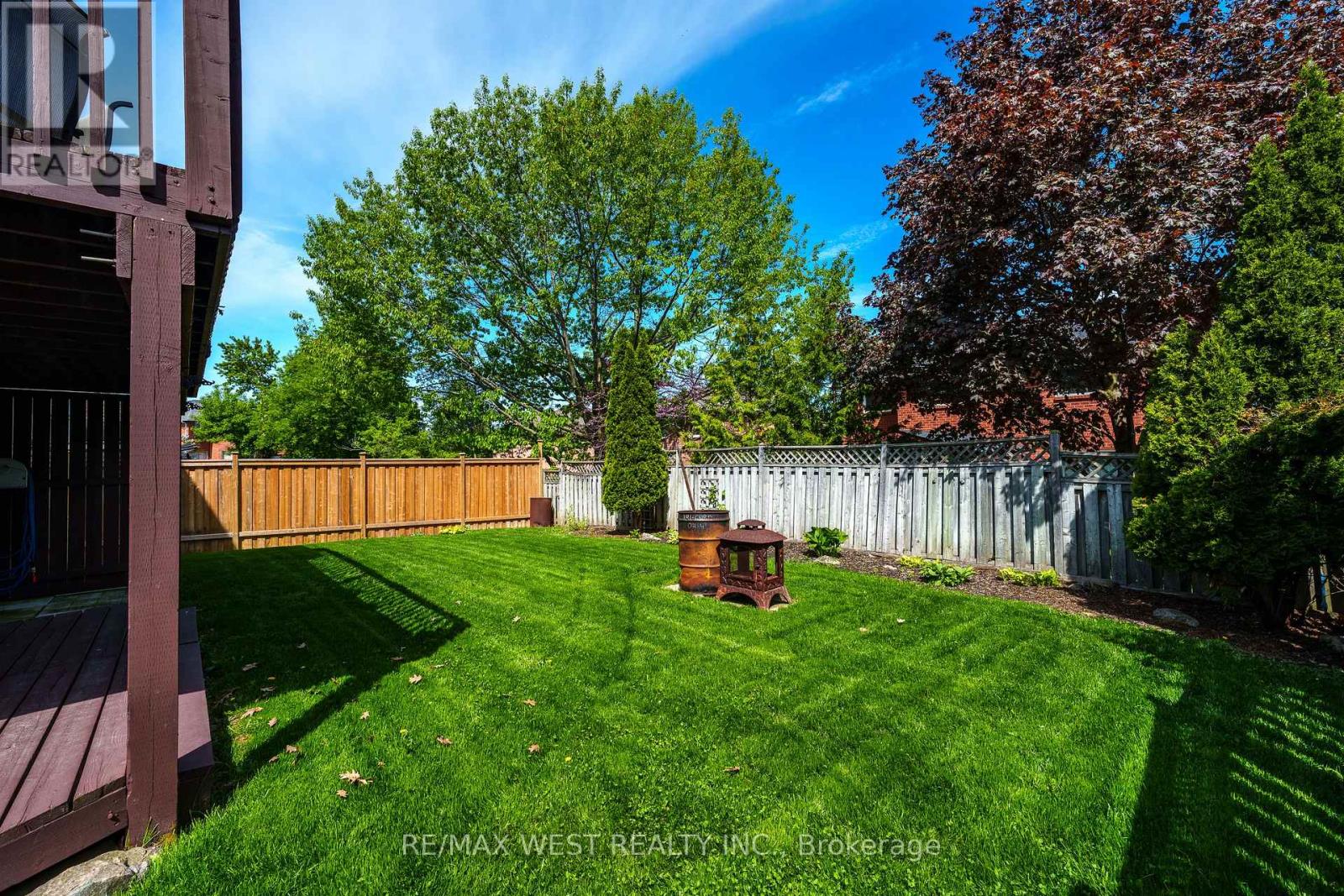 27 GOLDEN MEADOW ROAD - 45