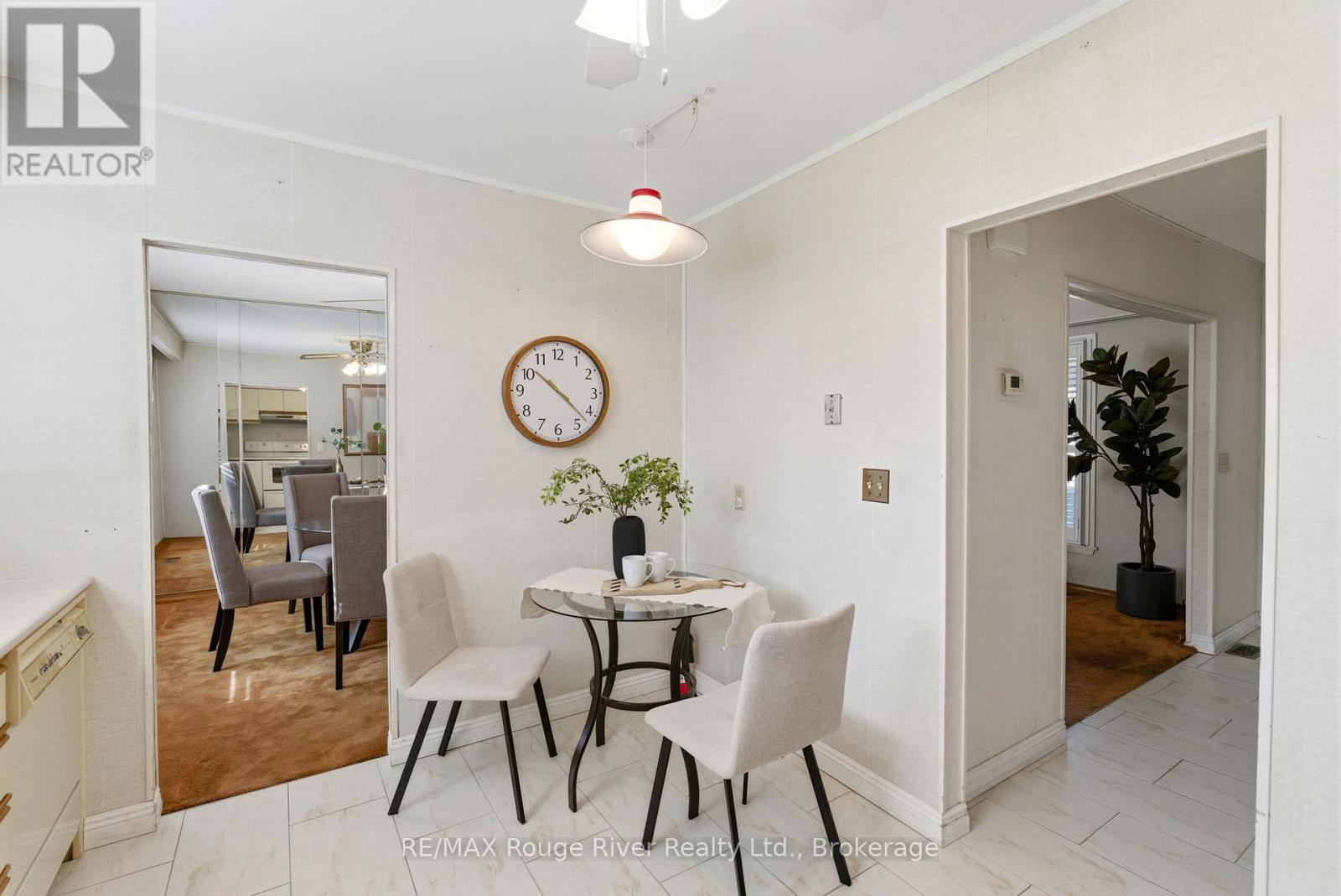 18 STRATHY ROAD - 13