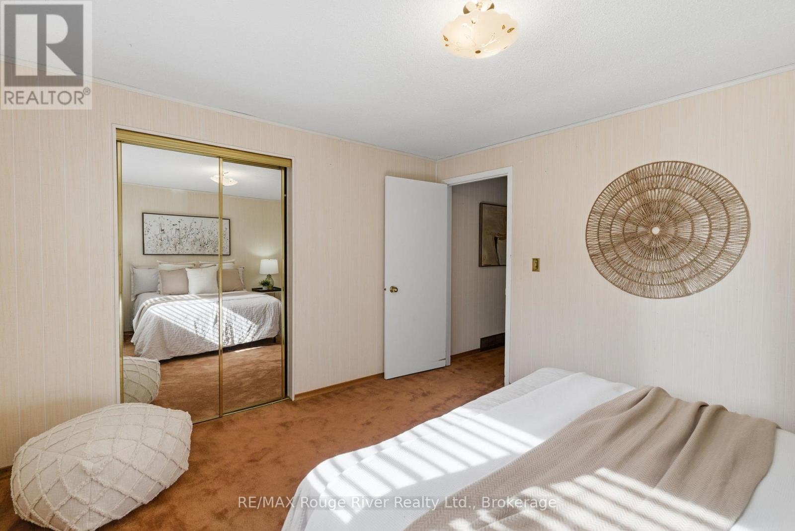 18 STRATHY ROAD - 18