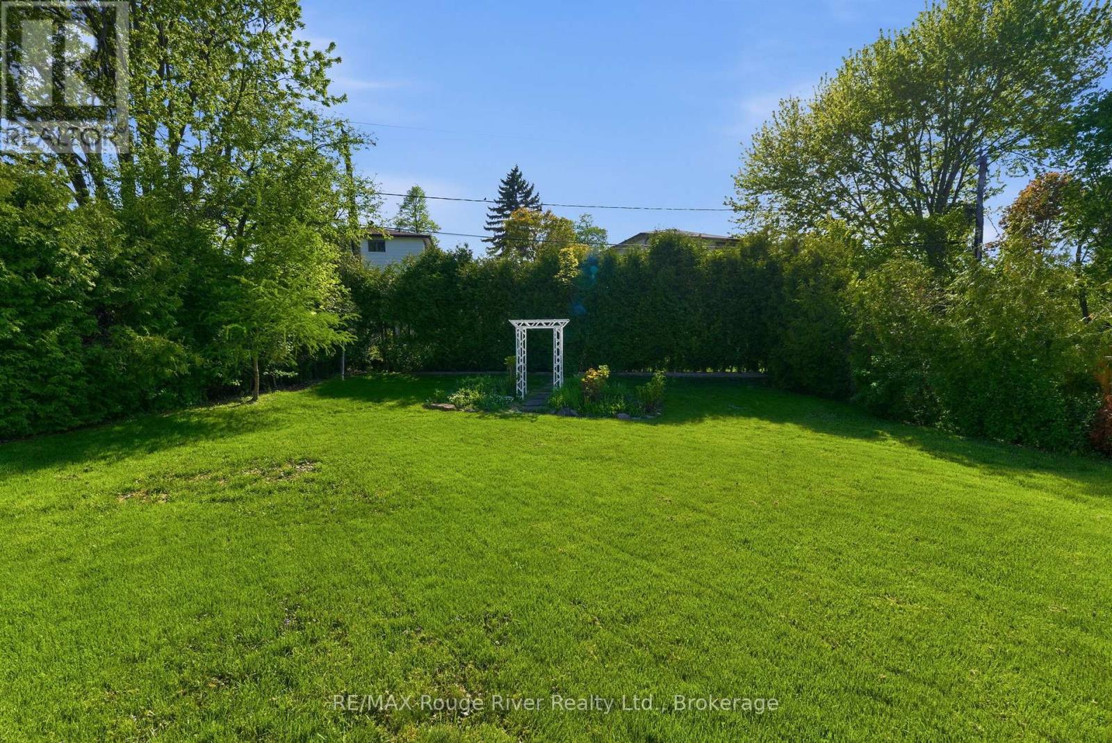 18 STRATHY ROAD - 36