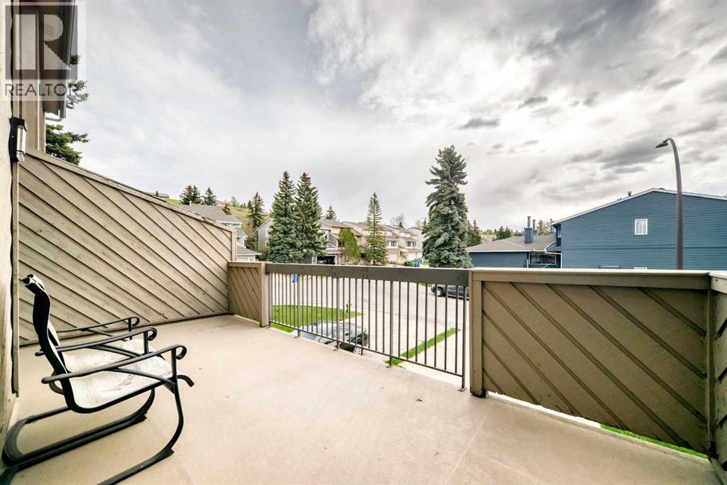44 Edgemont Estates Road NW - 21