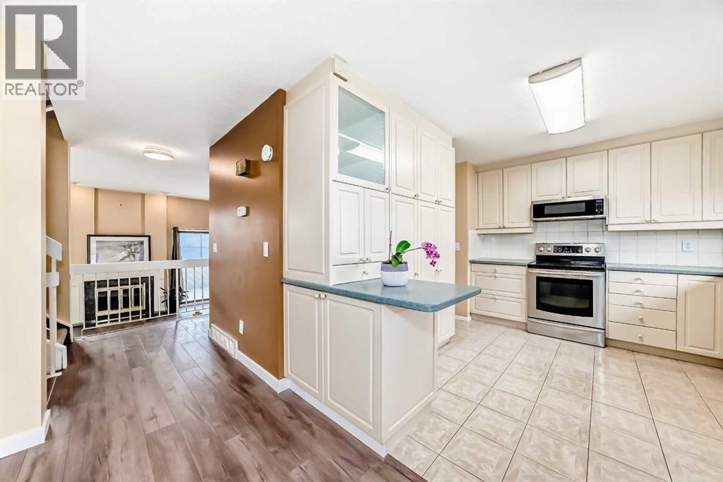 44 Edgemont Estates Road NW - 18