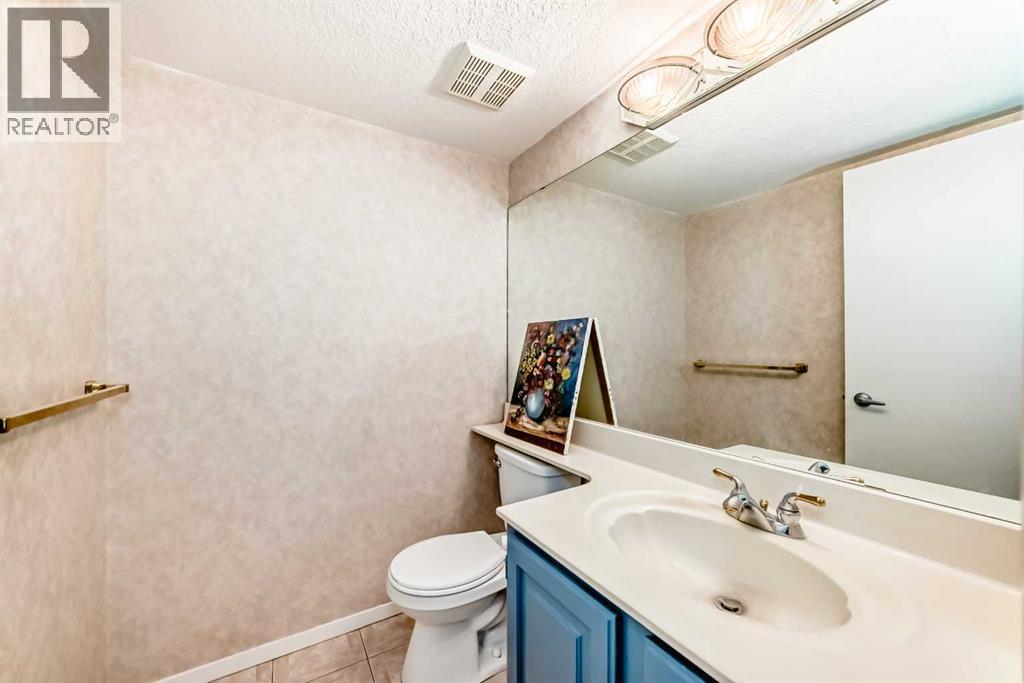 44 Edgemont Estates Road NW - 24