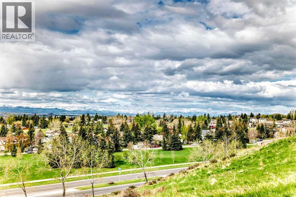 44 Edgemont Estates Road NW - 5