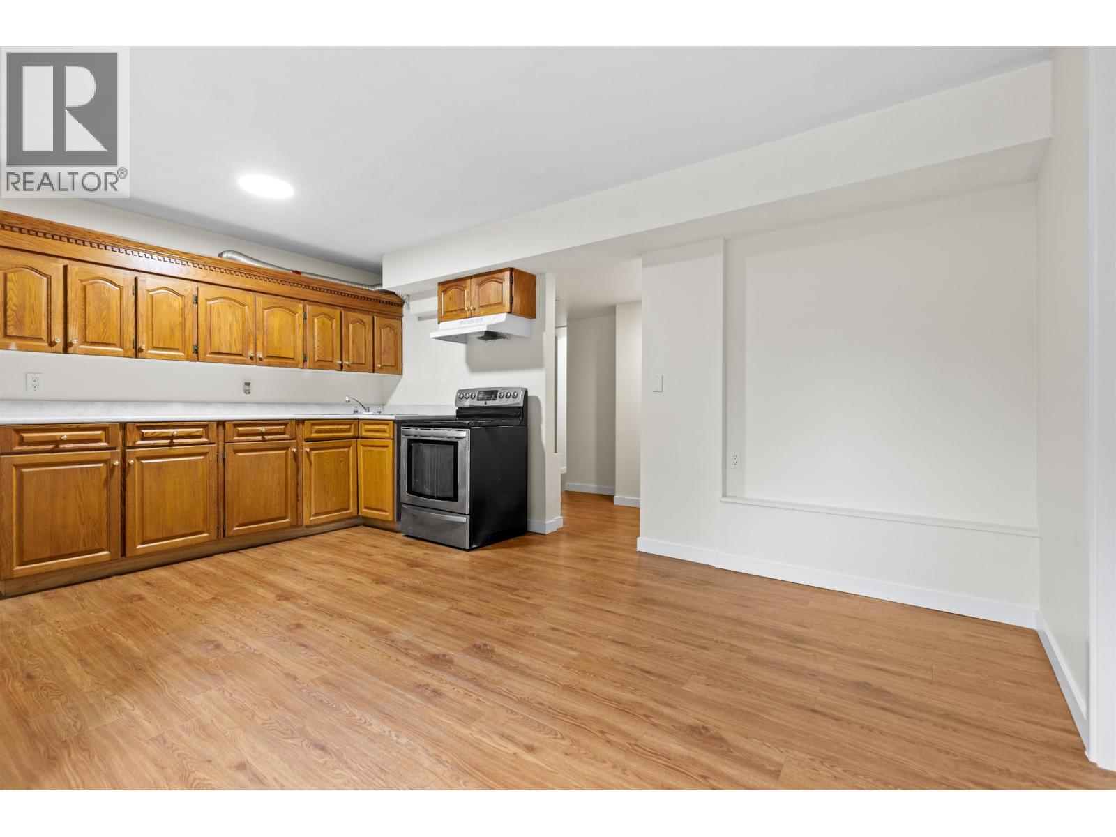 5 Bed, 2 Bath House for Sale in Port Coquitlam – 3755 COAST MERIDIAN ROAD, Port Coquitlam - Image 31
