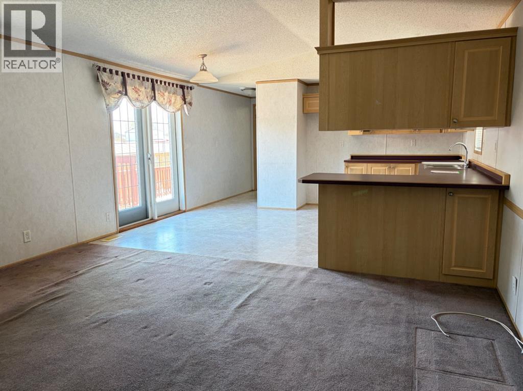 300 Grandview Crescent - 8