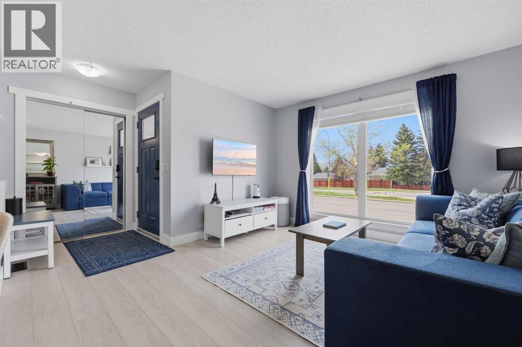 160 Silvergrove Hill NW - Image 3