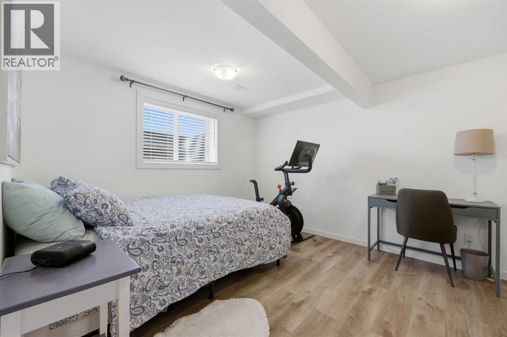 160 Silvergrove Hill NW - 30