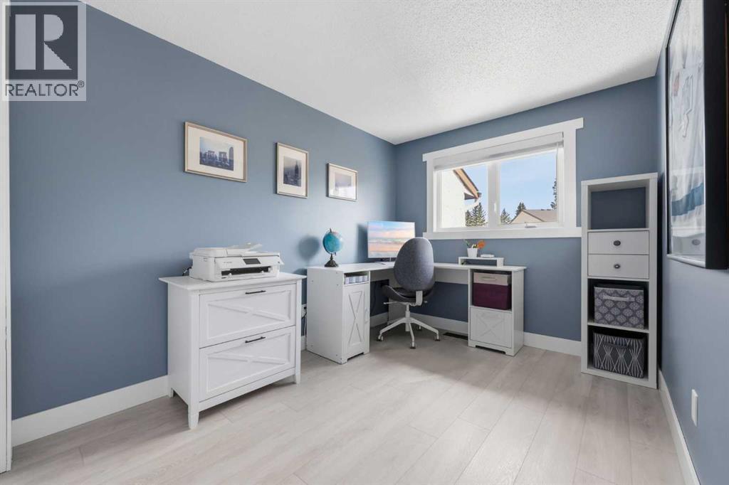 160 Silvergrove Hill NW - 24