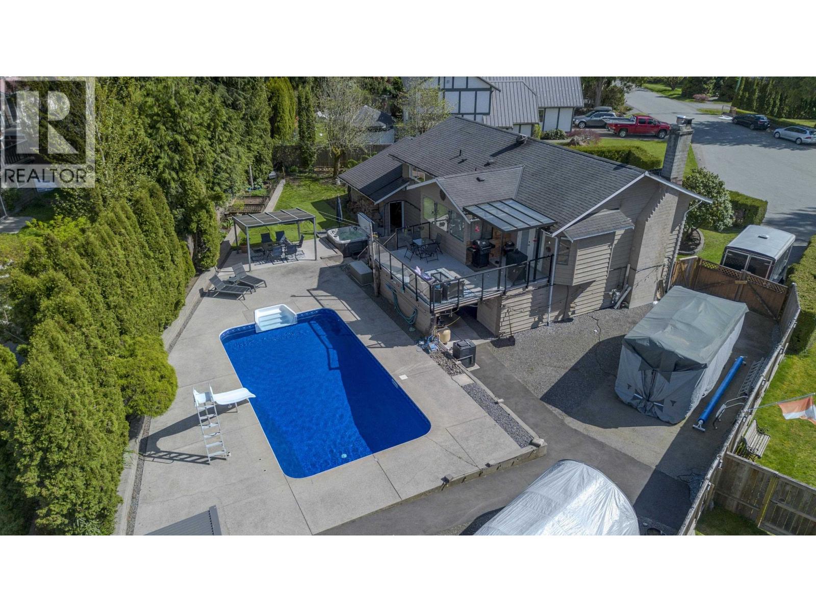 2541 MONTROSE Way - main photo