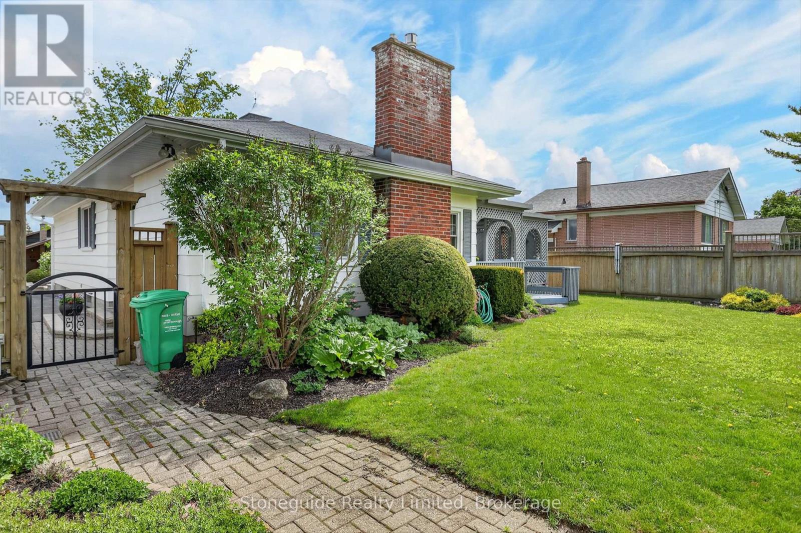 1491 WINDERMERE AVENUE - 40