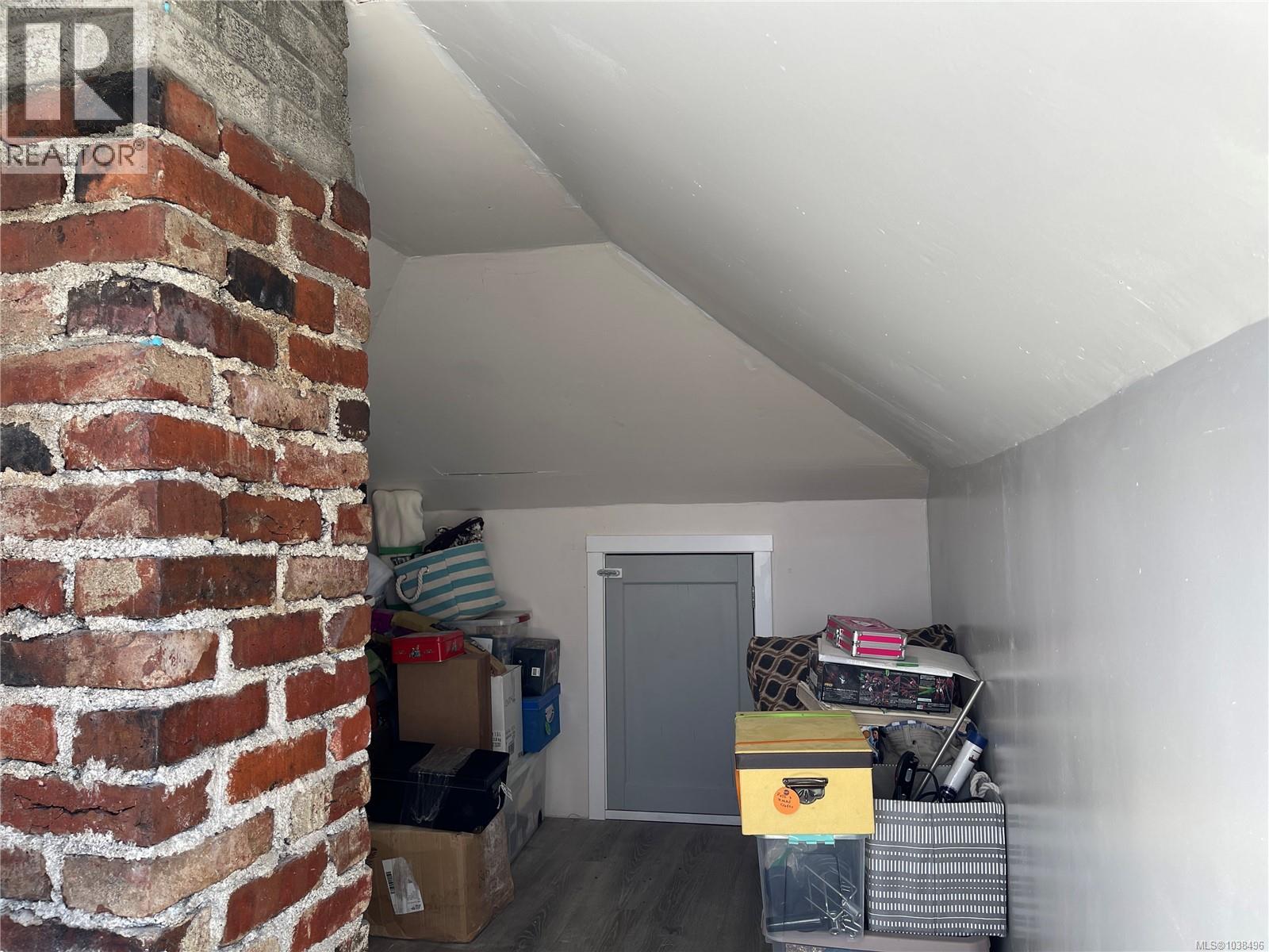 2883 1st Ave - 19