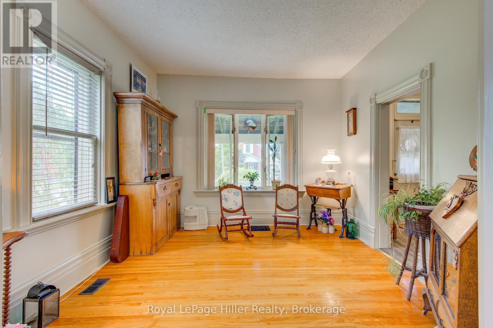 279 NELSON STREET - 11