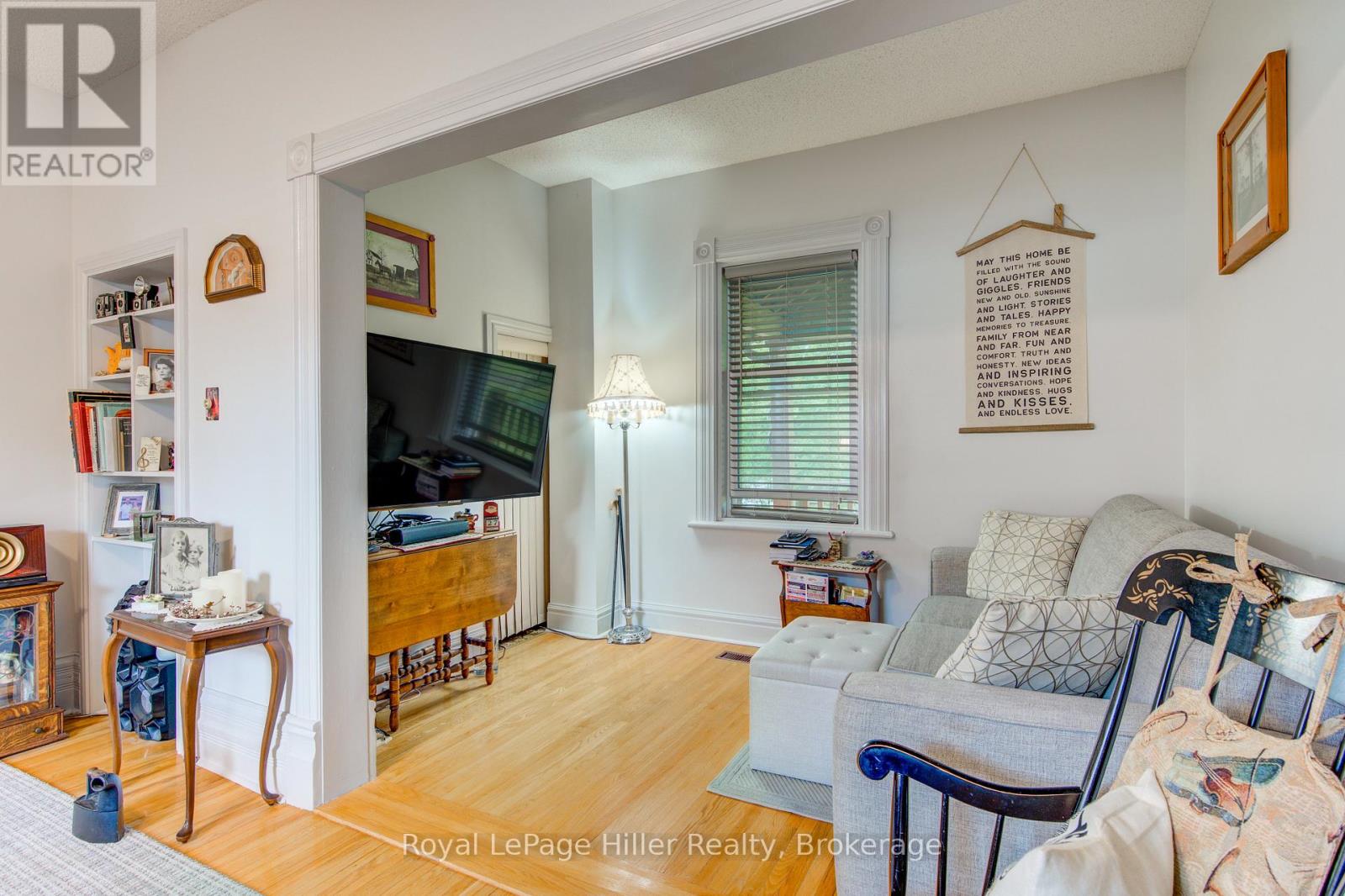 279 NELSON STREET - 15