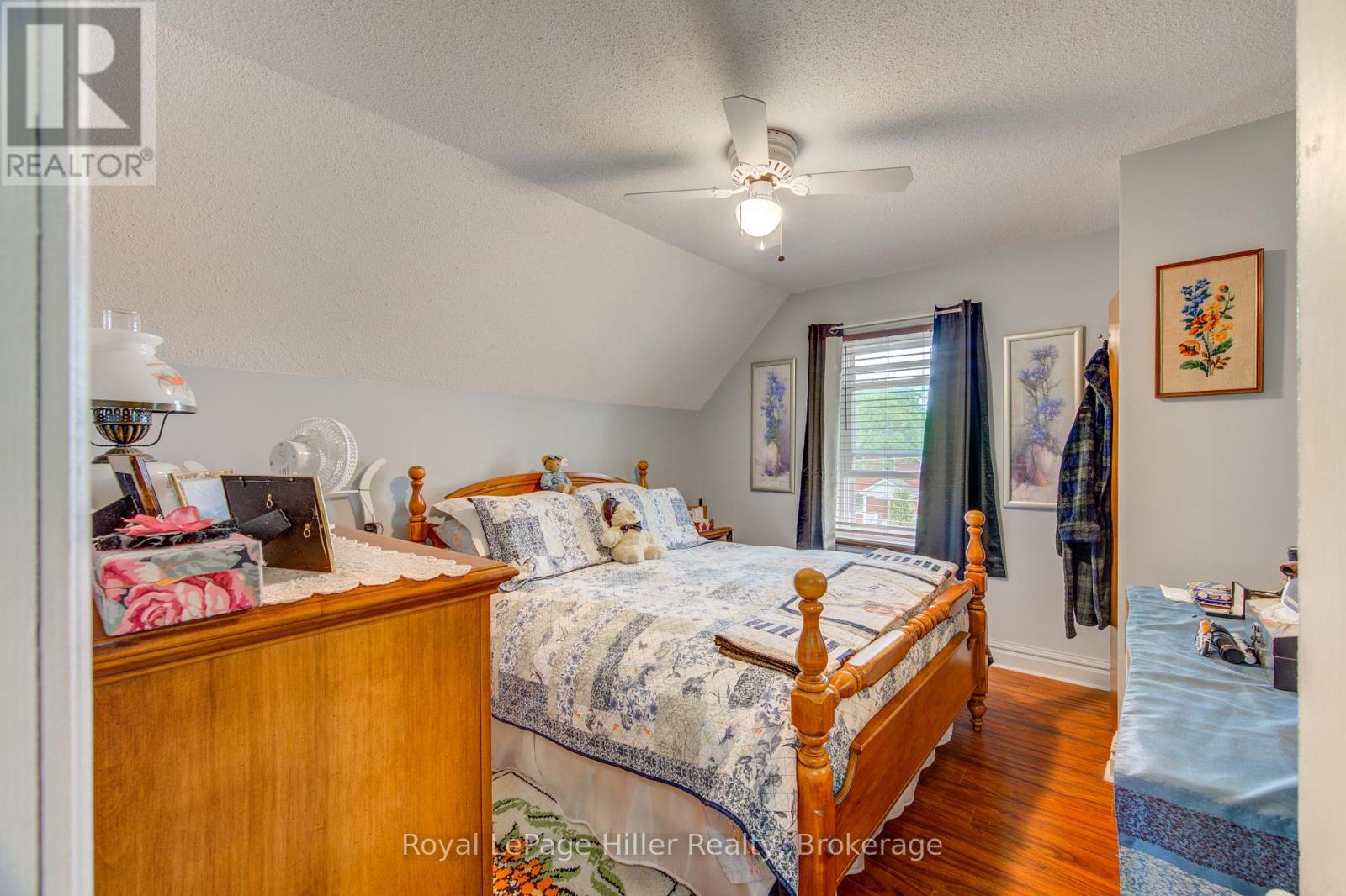 279 NELSON STREET - 24
