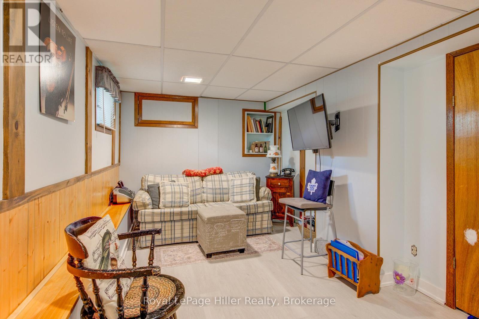 279 NELSON STREET - 29