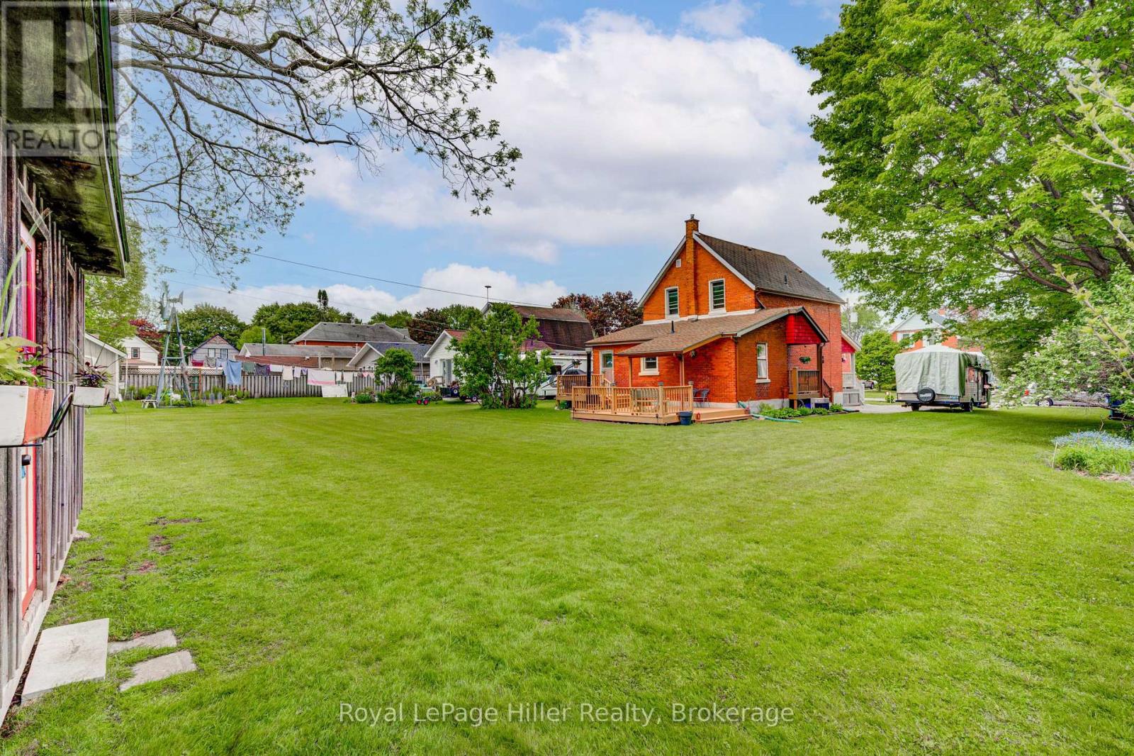 279 NELSON STREET - 36