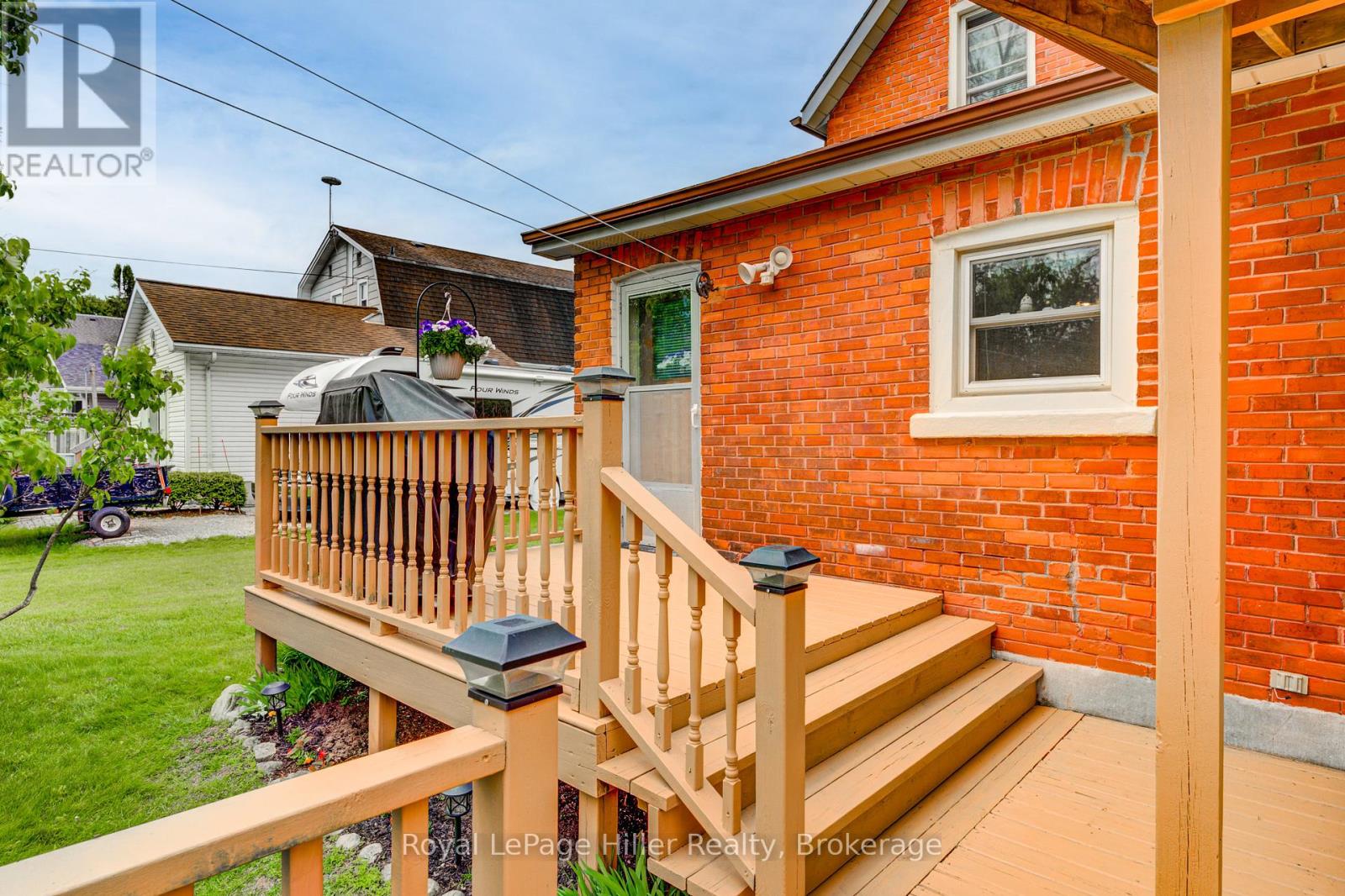 279 NELSON STREET - 43