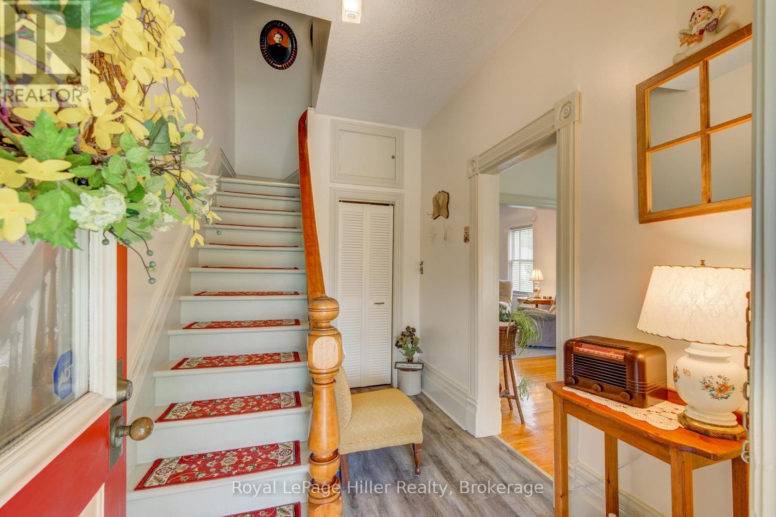 279 NELSON STREET - 8
