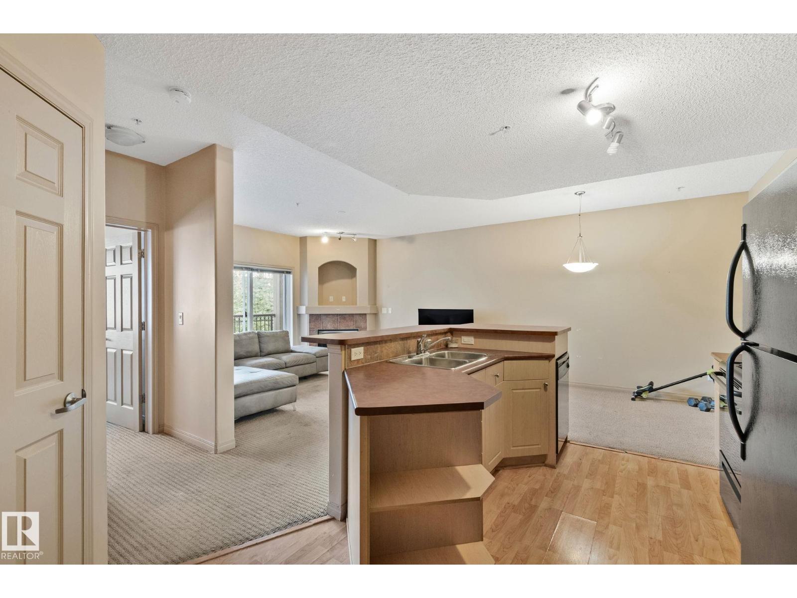 #209 5280 TERWILLEGAR BV NW - 14