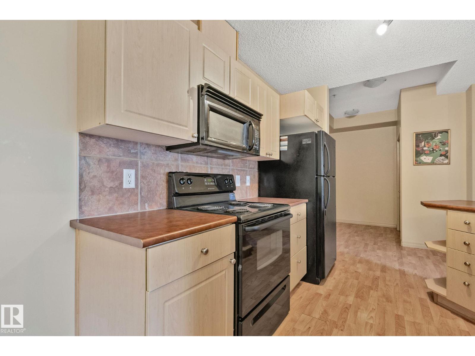 #209 5280 TERWILLEGAR BV NW - 5