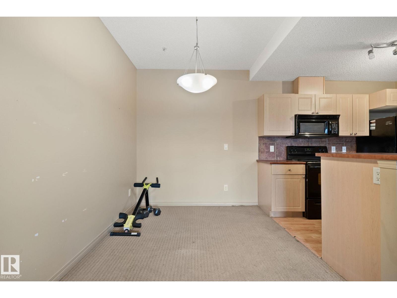 #209 5280 TERWILLEGAR BV NW - 6