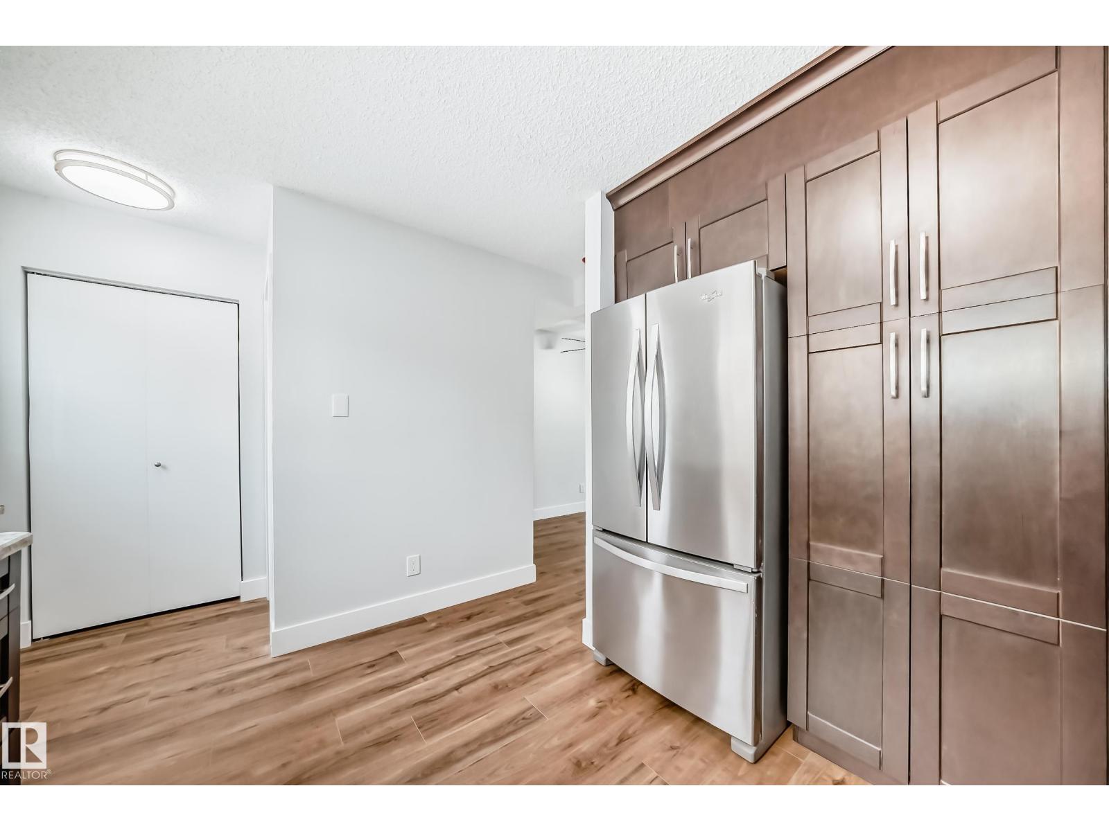 3510 41B AV NW - 11