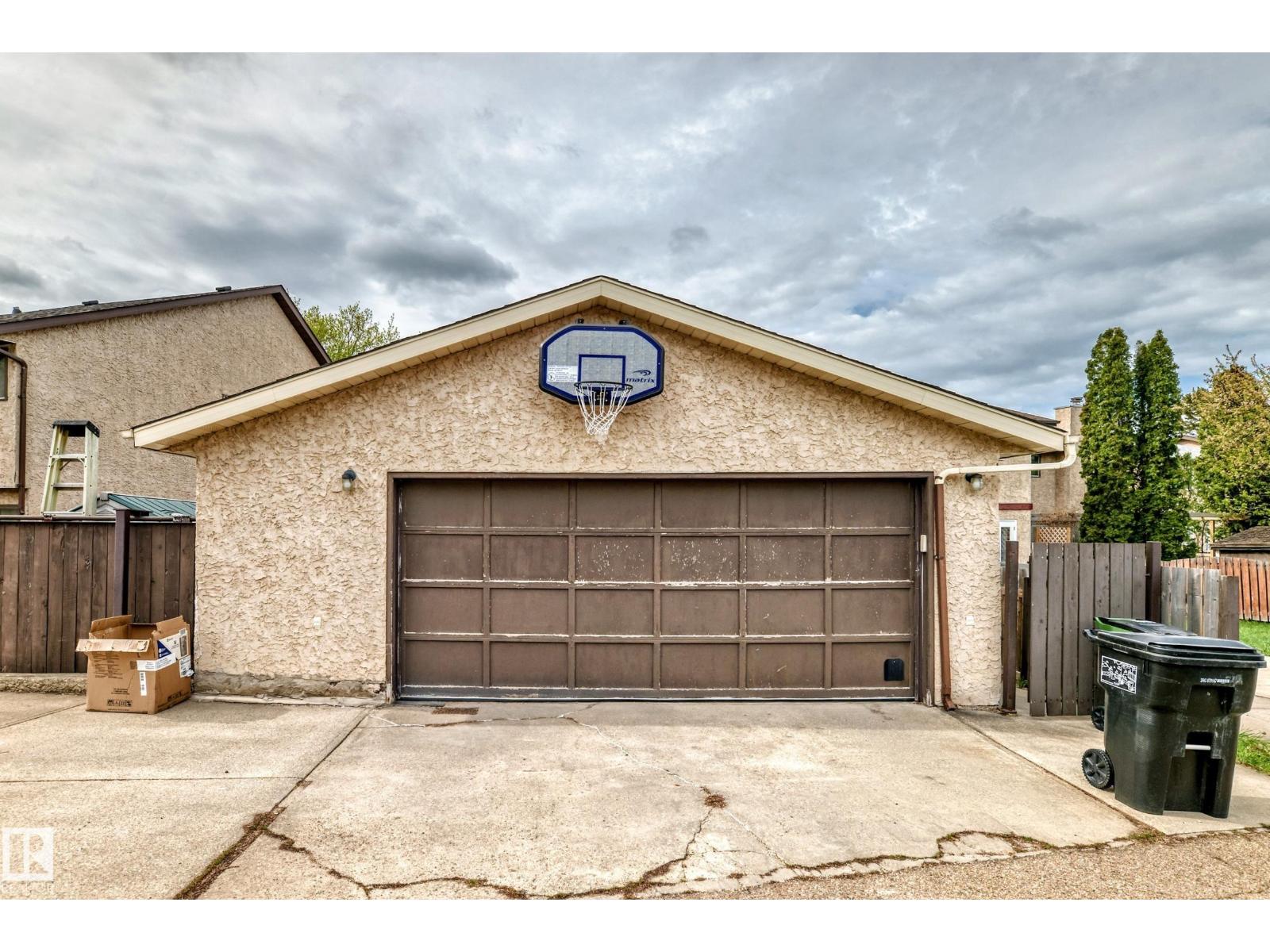 3510 41B AV NW - 33