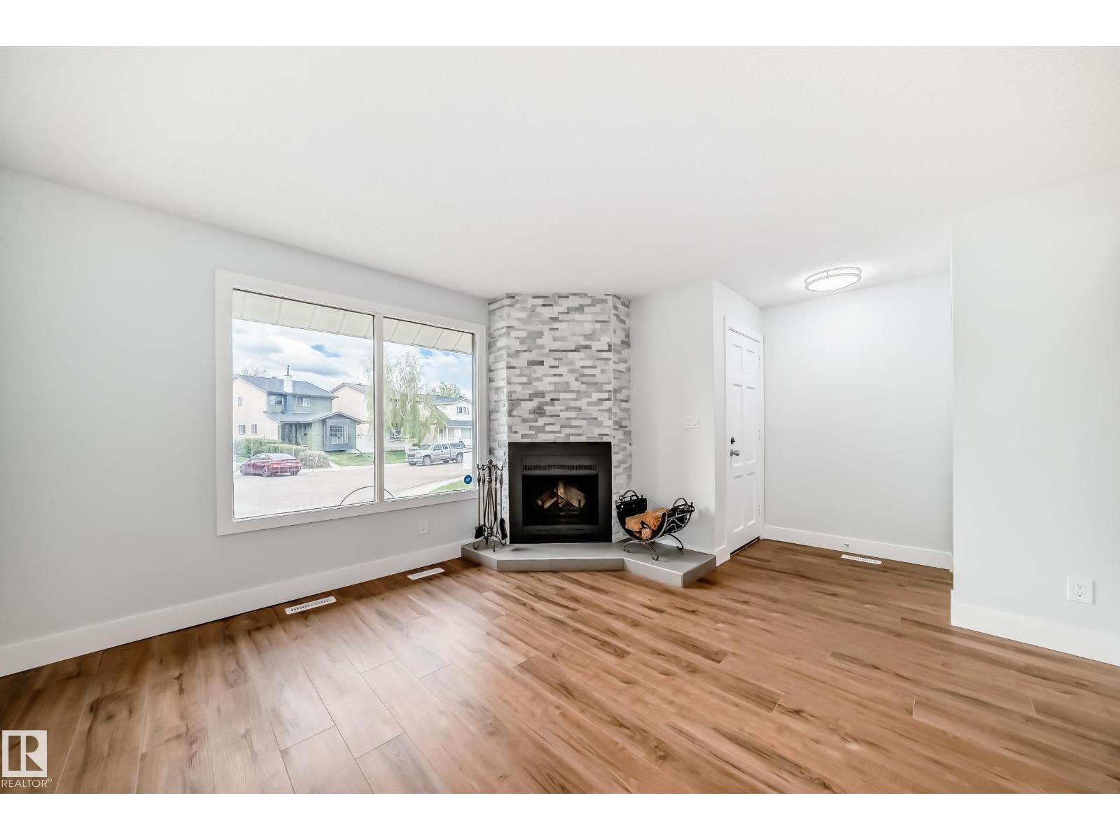 3510 41B AV NW - 4