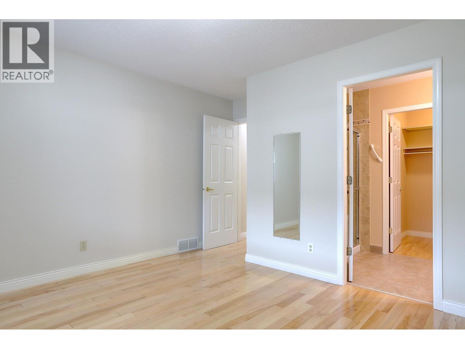 #8 3900 27 Avenue Lot# 17 - 24