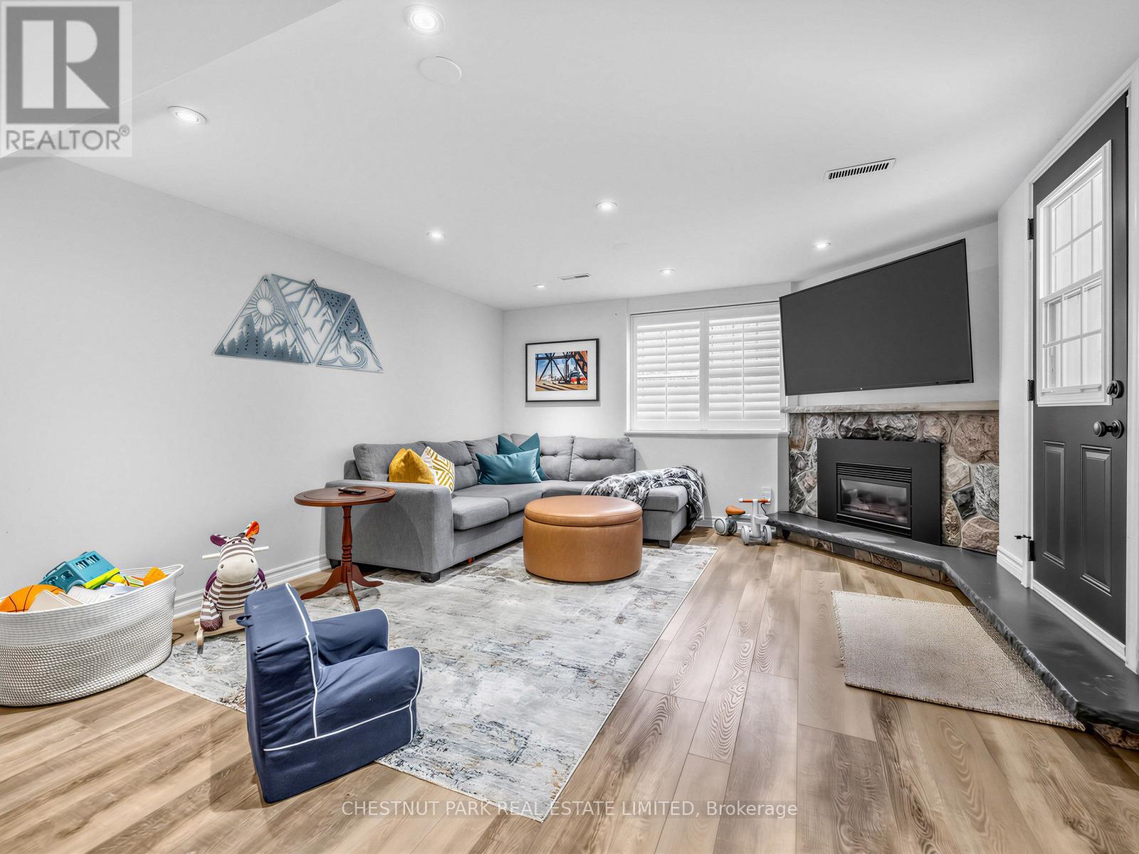 725 BEXHILL ROAD - 33