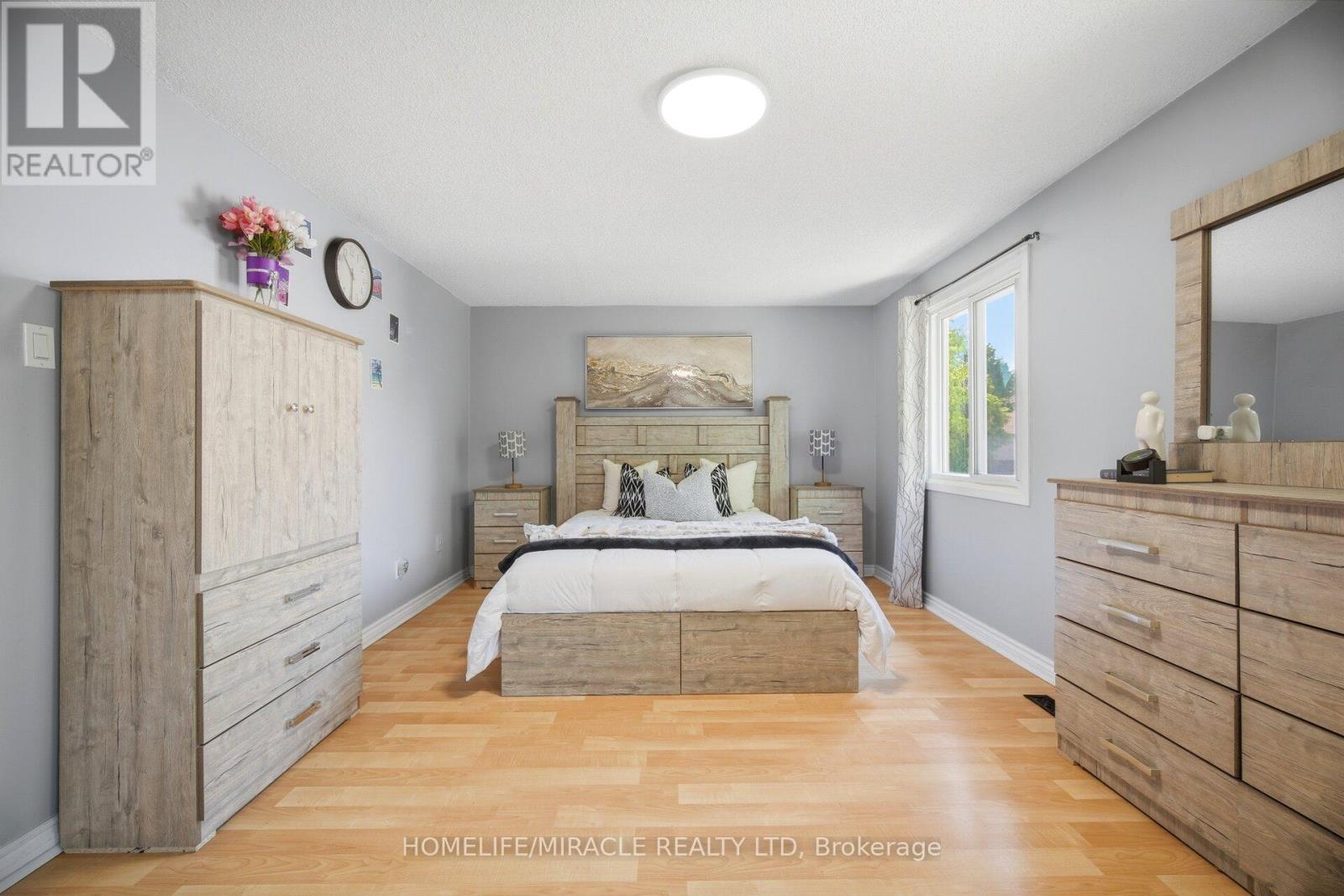 #16 57 HANSEN ROAD N - 20