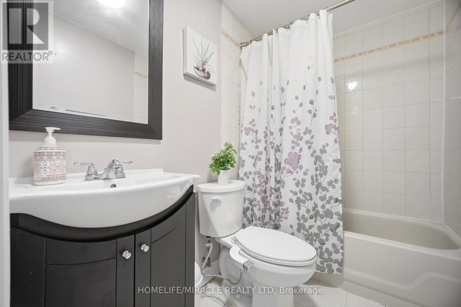 #16 57 HANSEN ROAD N - 30