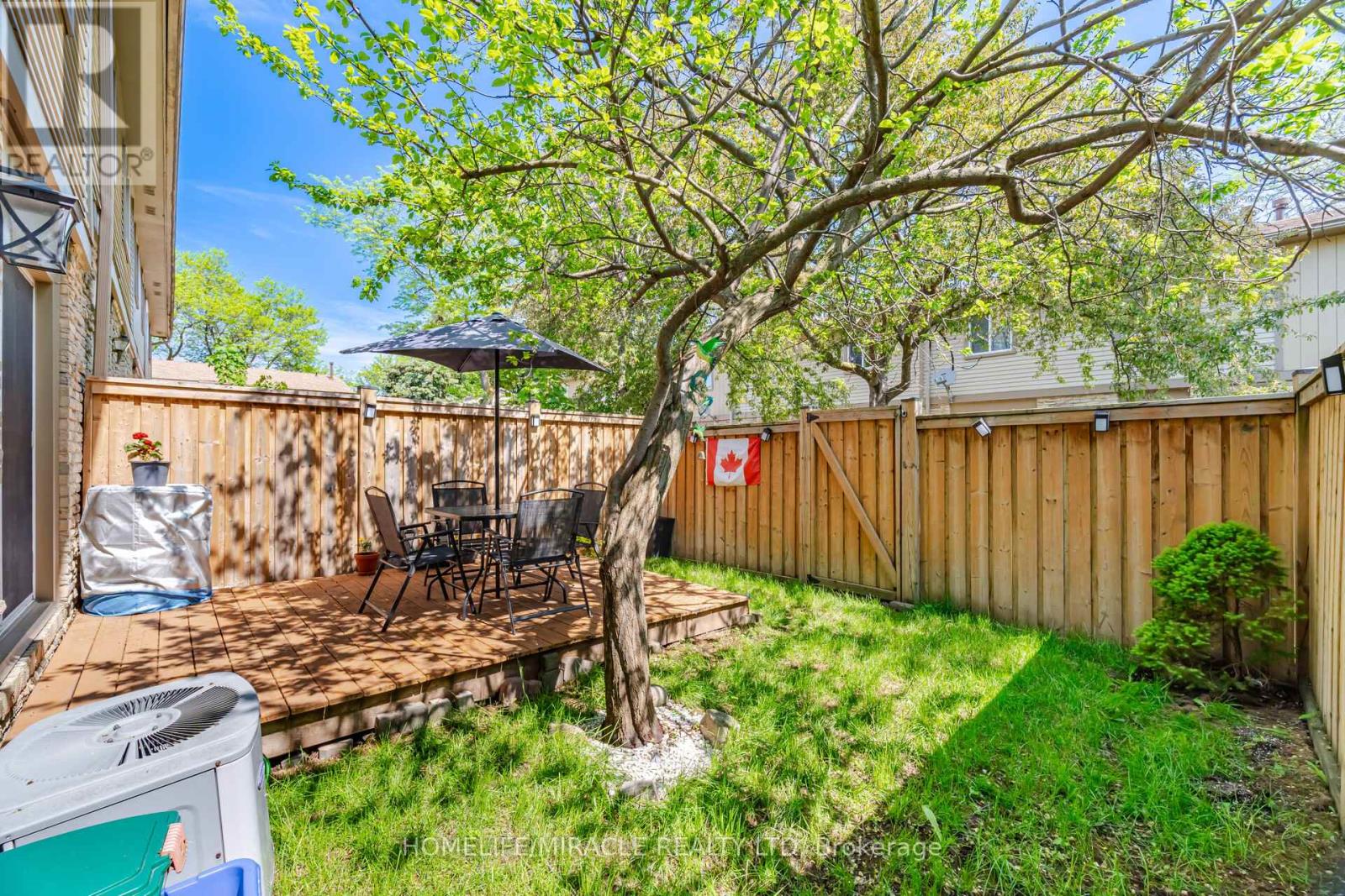 #16 57 HANSEN ROAD N - 37