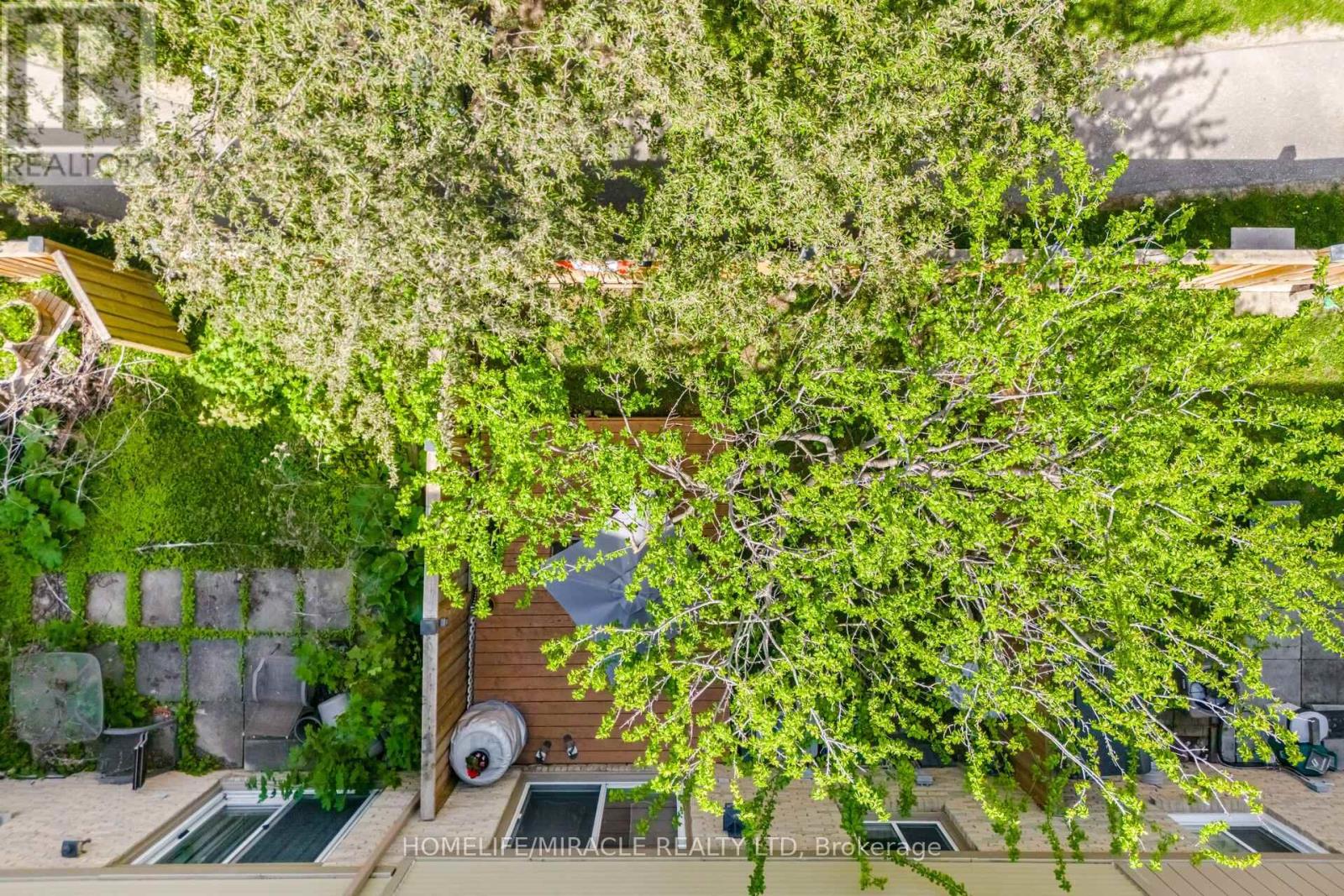 #16 57 HANSEN ROAD N - 48