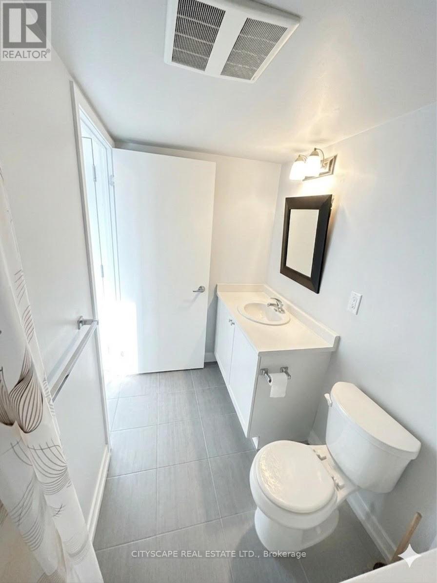 #801 816 LANSDOWNE AVENUE - 21