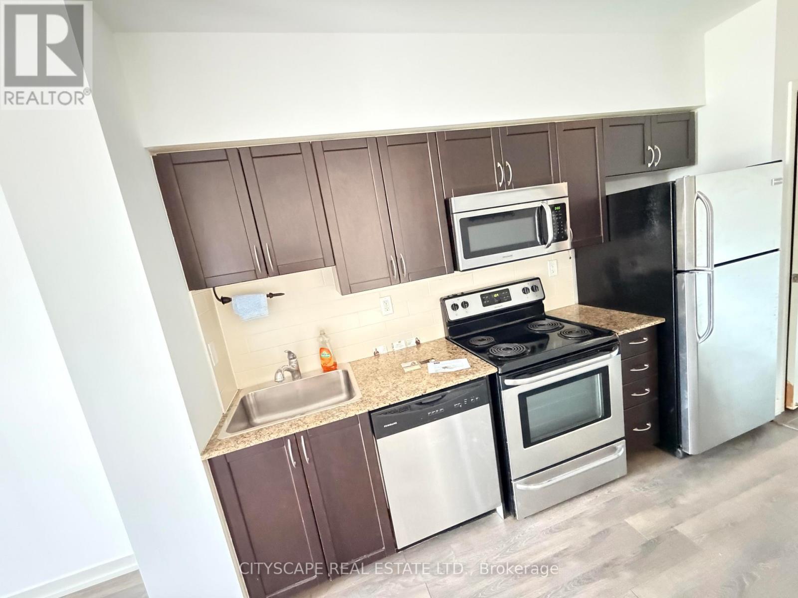 #801 816 LANSDOWNE AVENUE - 7