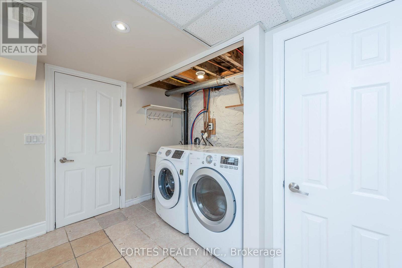 8 SPRING GROVE AVENUE - 20