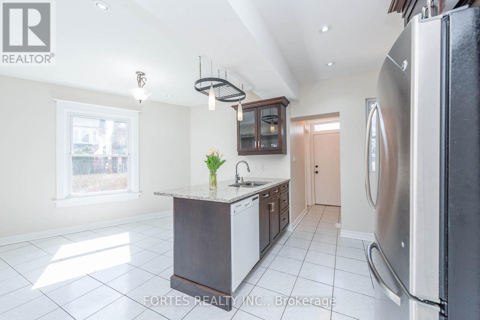 8 SPRING GROVE AVENUE - 7