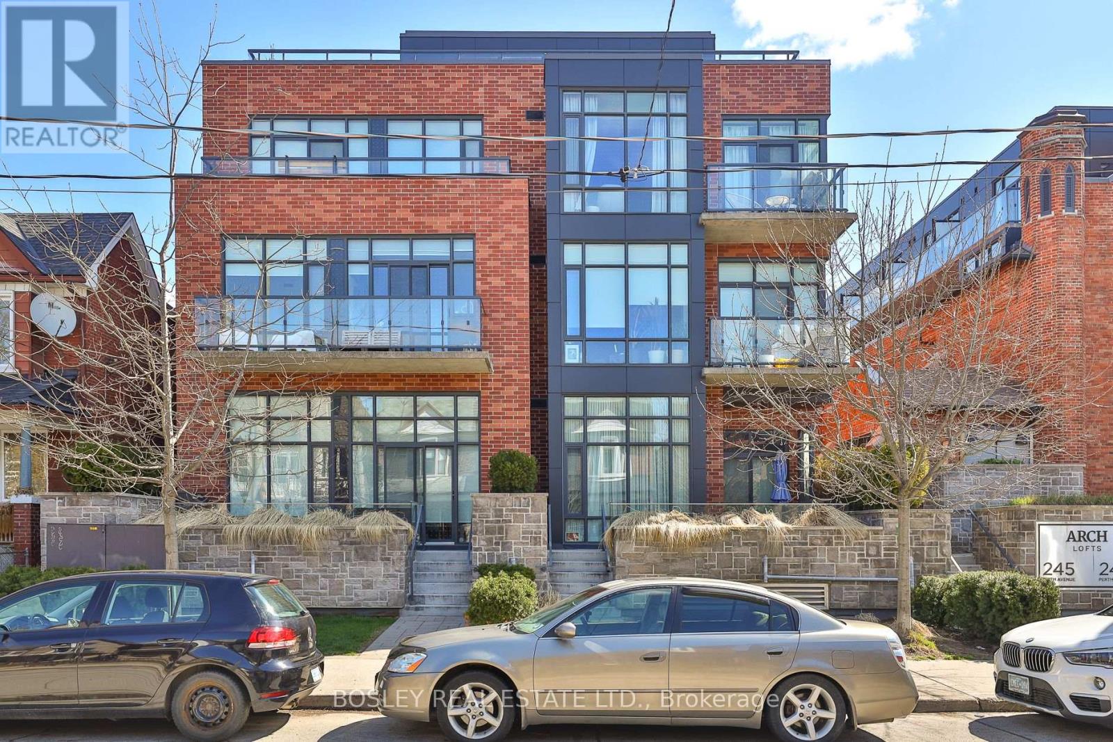 #103 245 PERTH AVENUE - 22
