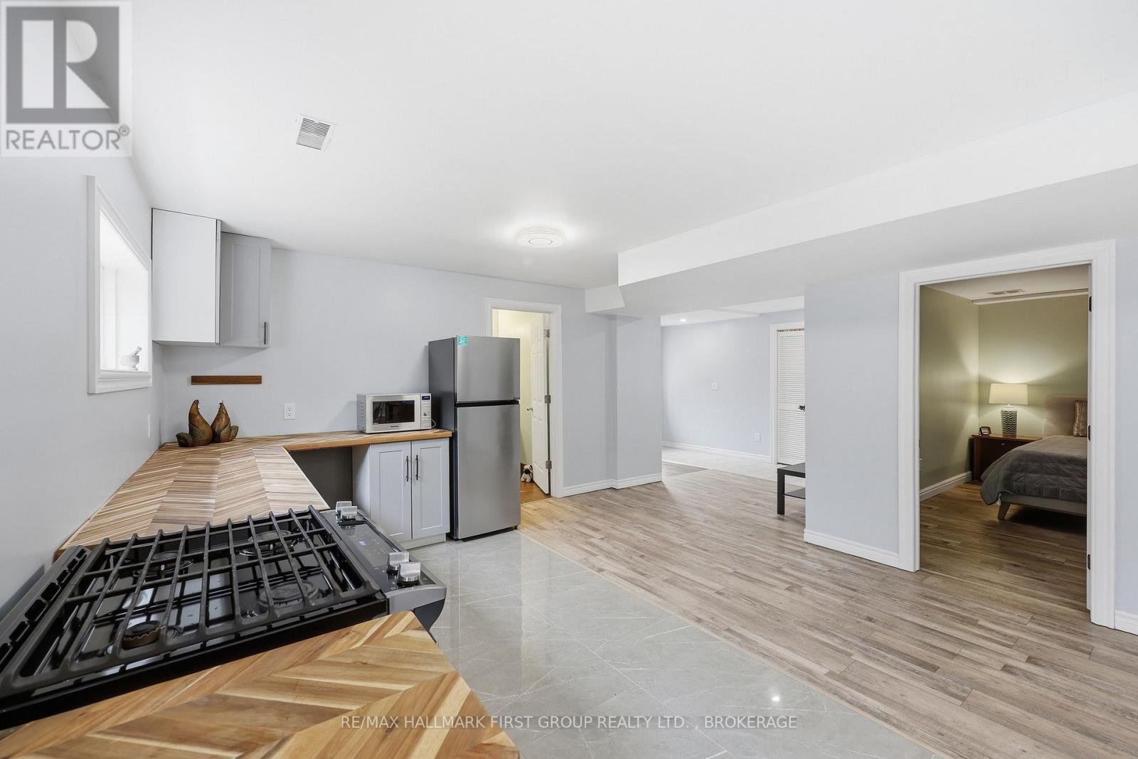 2723 DESERT LAKE ROAD - 28