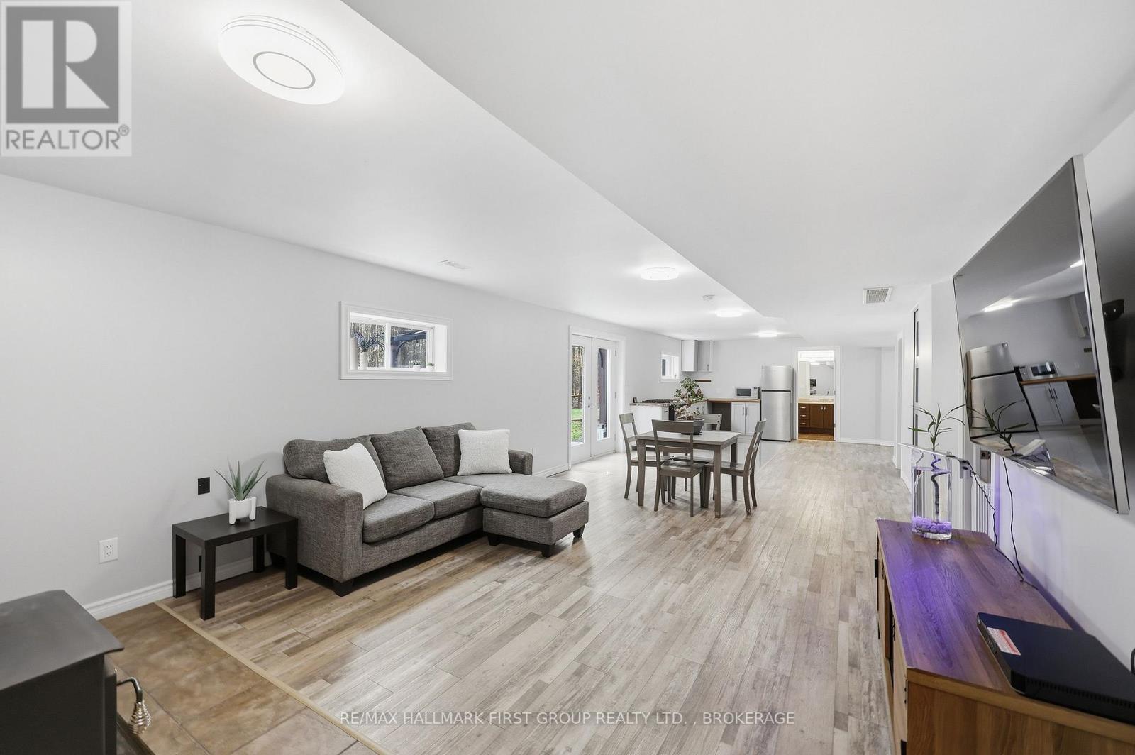 2723 DESERT LAKE ROAD - 32