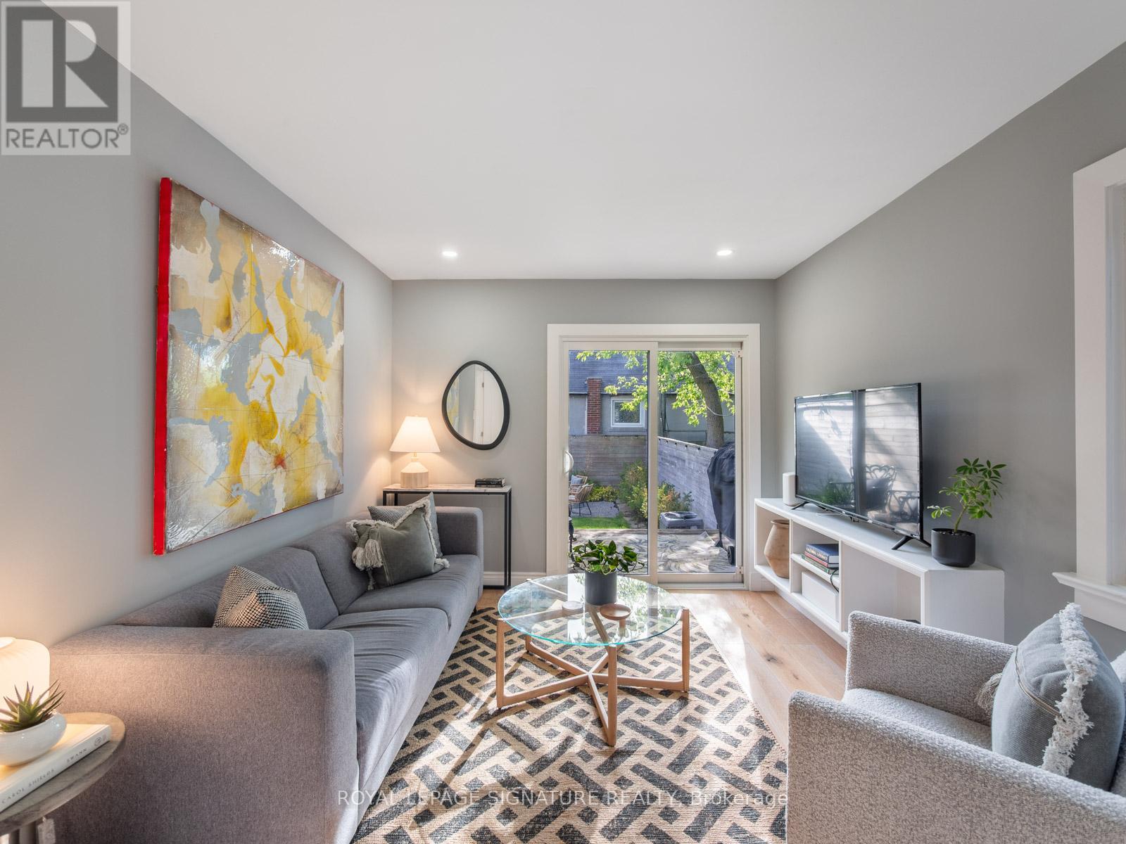 316 BLANTYRE AVENUE - 22