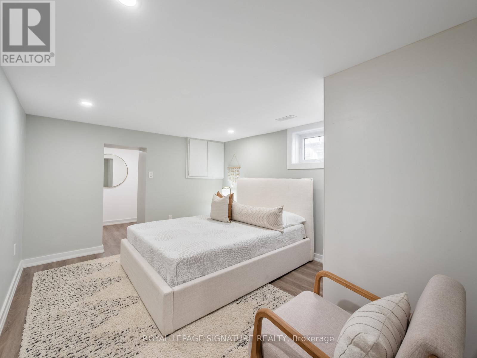 316 BLANTYRE AVENUE - 33