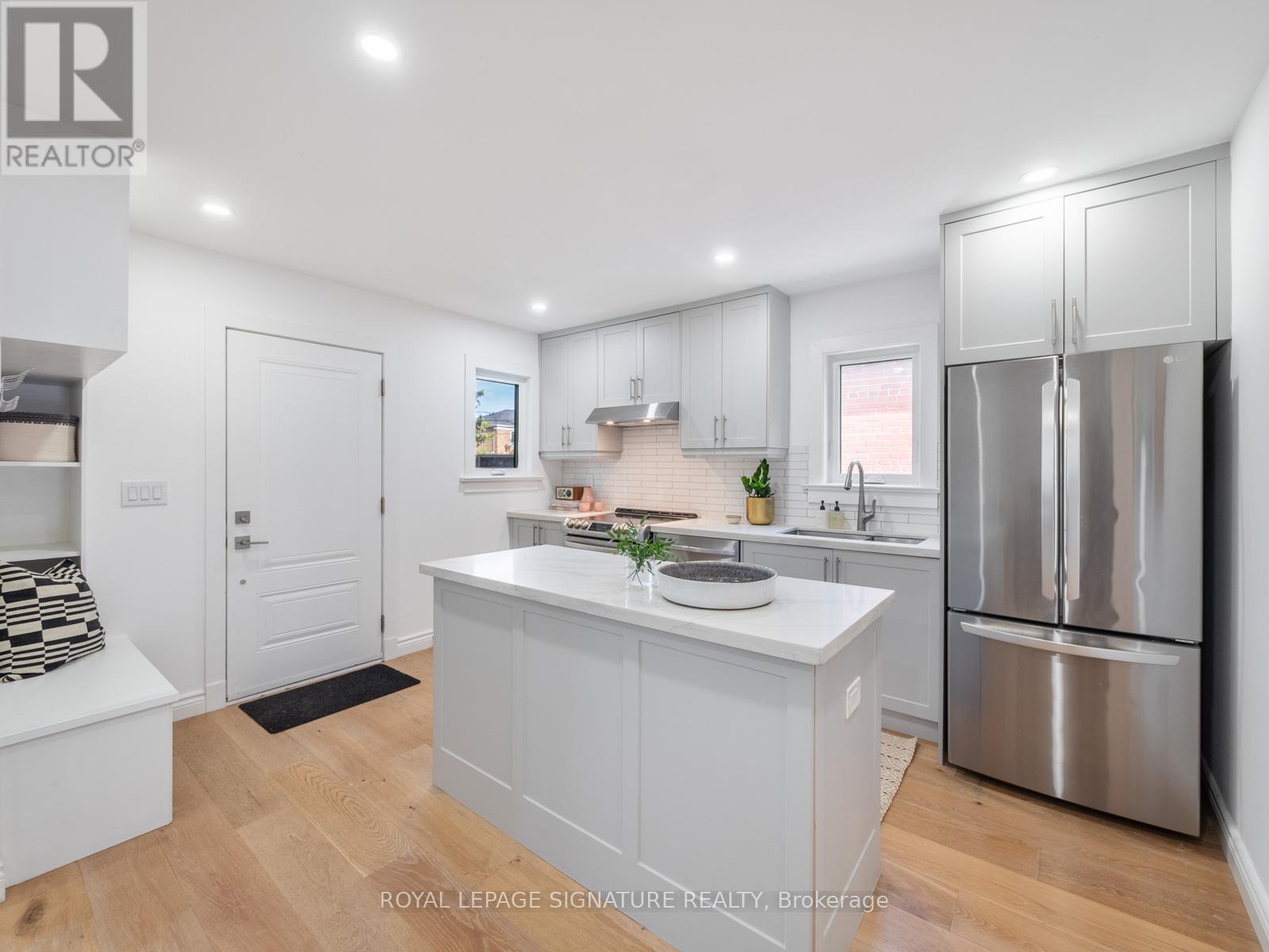 316 BLANTYRE AVENUE - 6