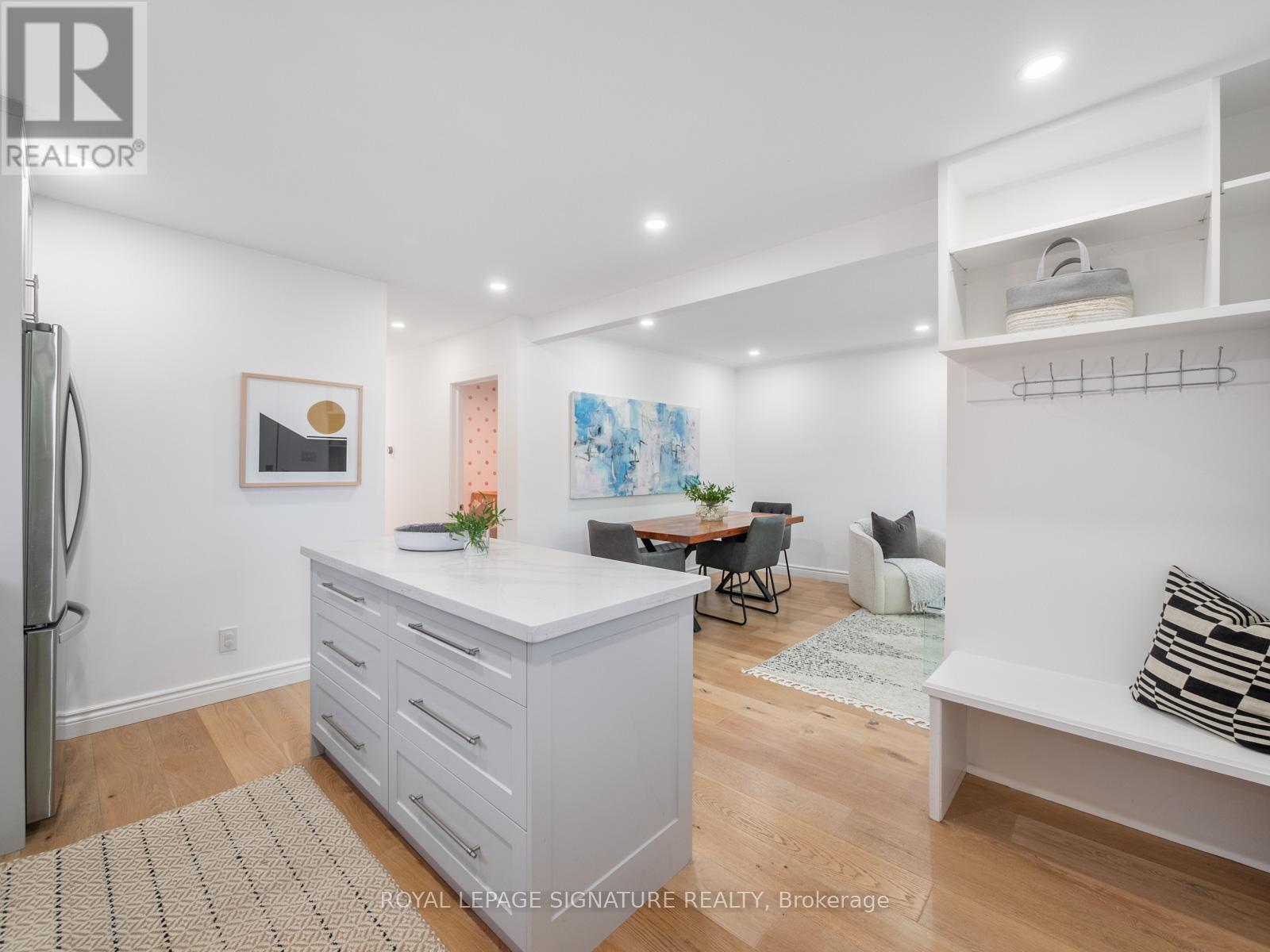 316 BLANTYRE AVENUE - 9