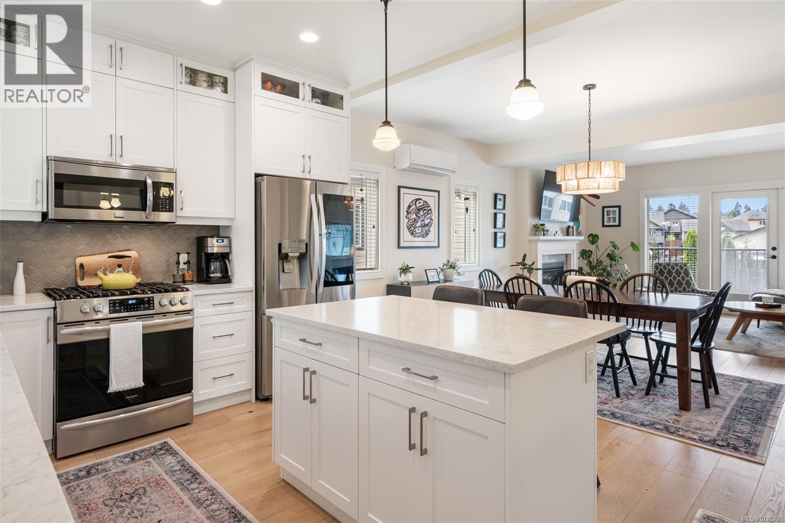 3479 Ambrosia Cres - 12