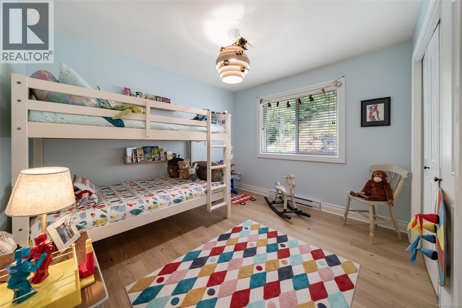 3479 Ambrosia Cres - 25